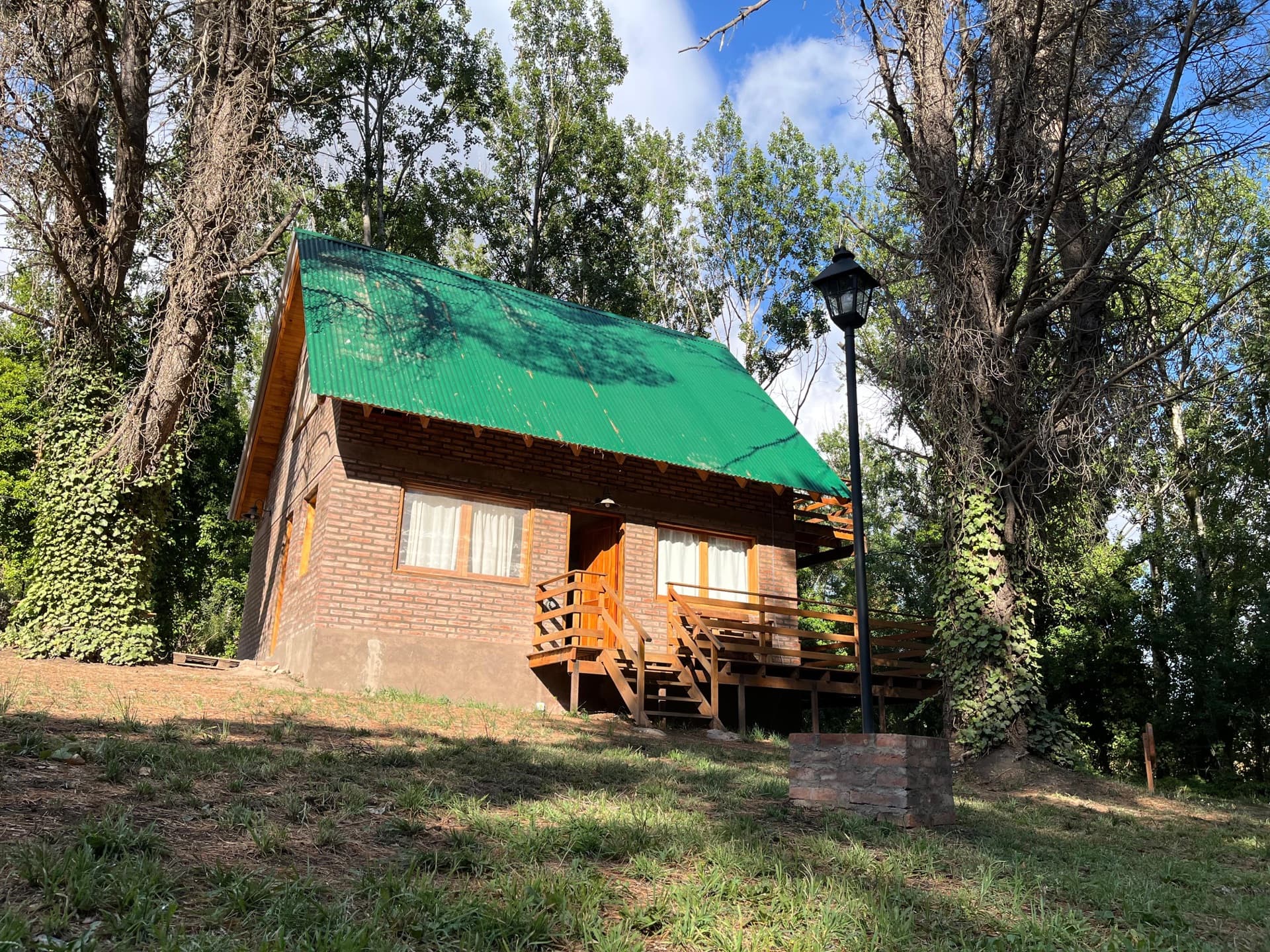 Fachada un dia soleado