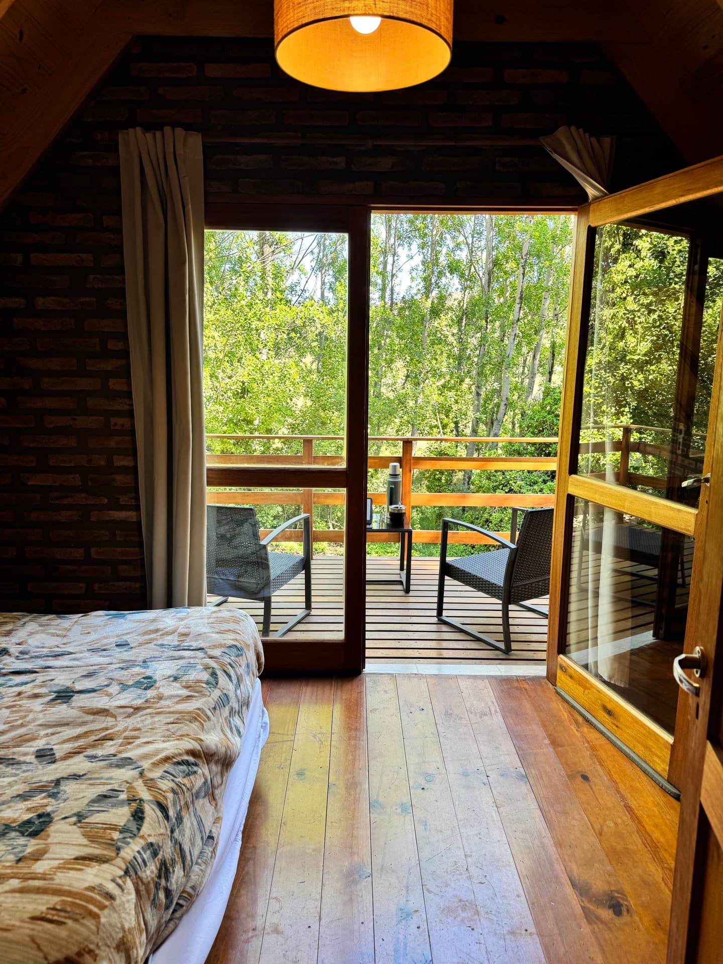 Habitacion matrimonial con vista al bosque